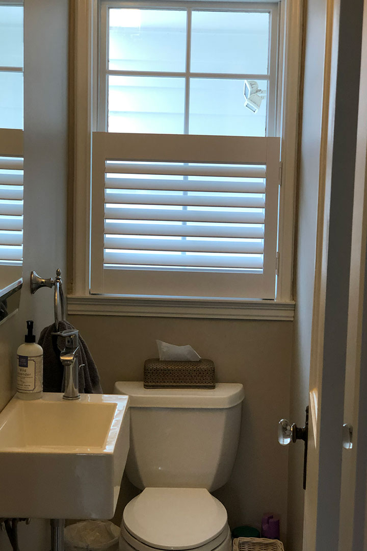 Laundry Room - BEFORE